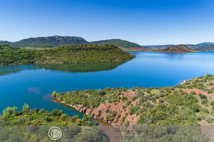 lac salagou en drone