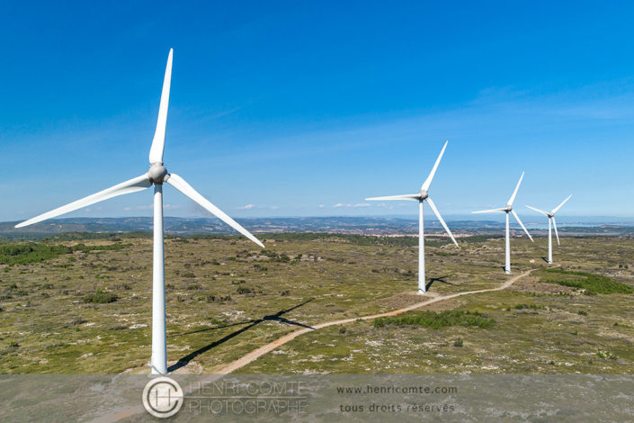 Photo en drone éoliennes - Aude